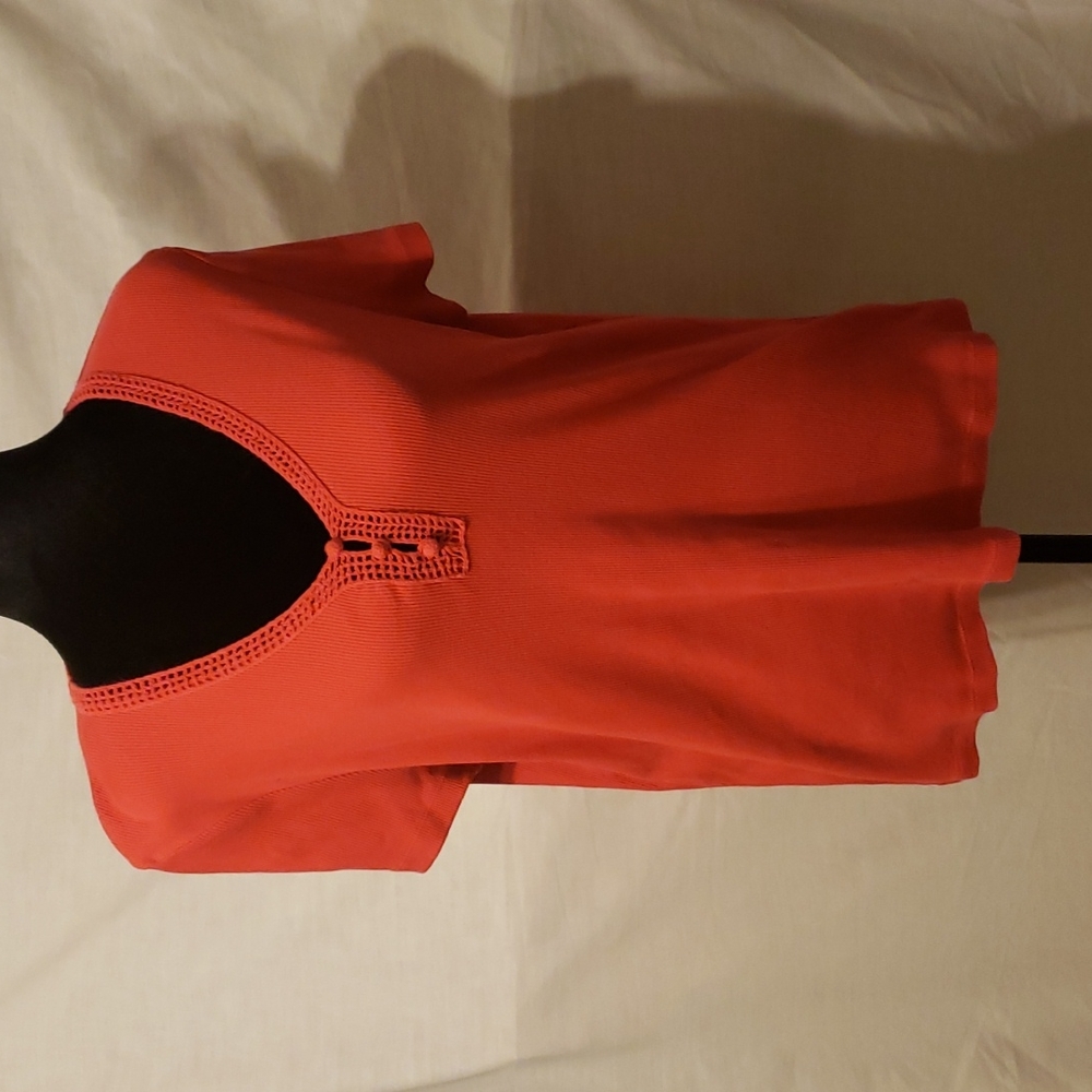 Red short sleeve top
